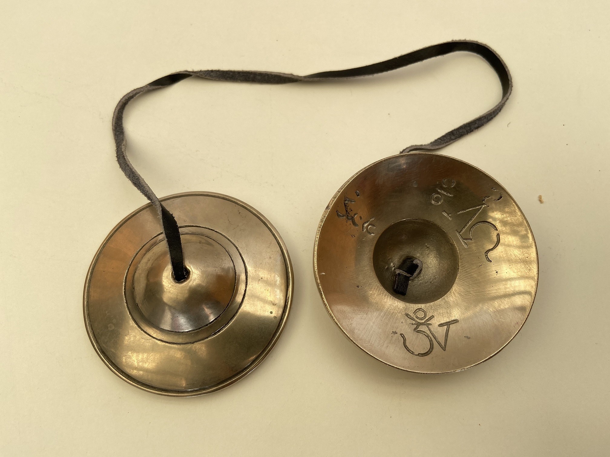 Tingsha Glocke Om 7-8cm